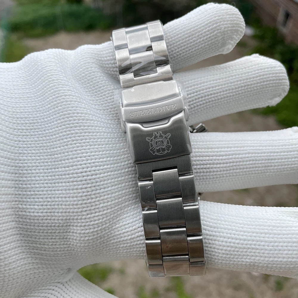 Montre Steeldive Marineenginner Automatic 300m SD1975 75YL-03L